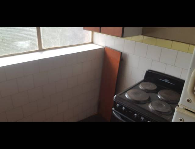 2 BEDROOM FLAT FOR SALE IN VEREENIGING CENTRAL